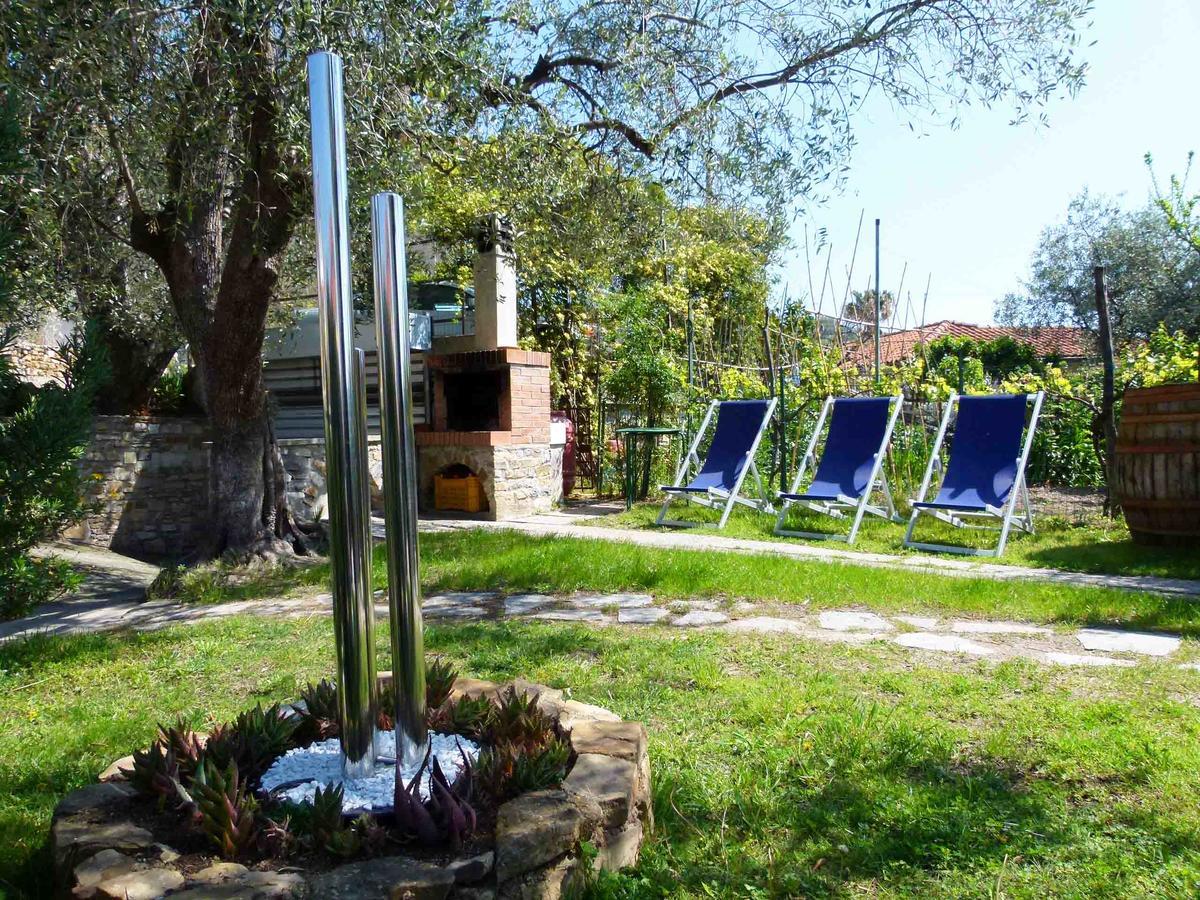 Un Posto Al Sole Diano San Pietro Exterior foto